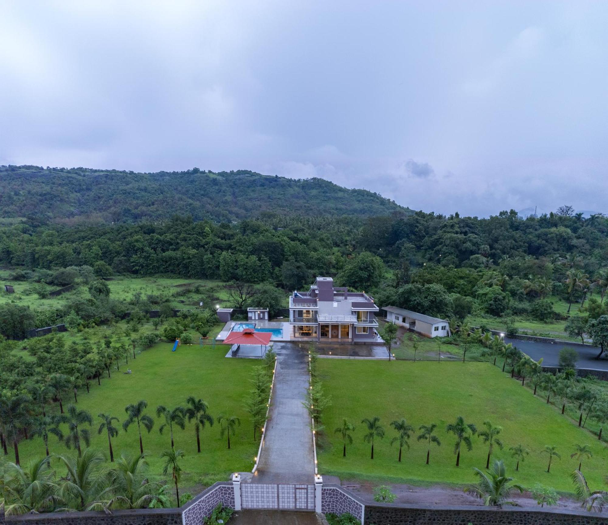 Stayscape Shreeji Farms 4Bhk Карджат Екстер'єр фото