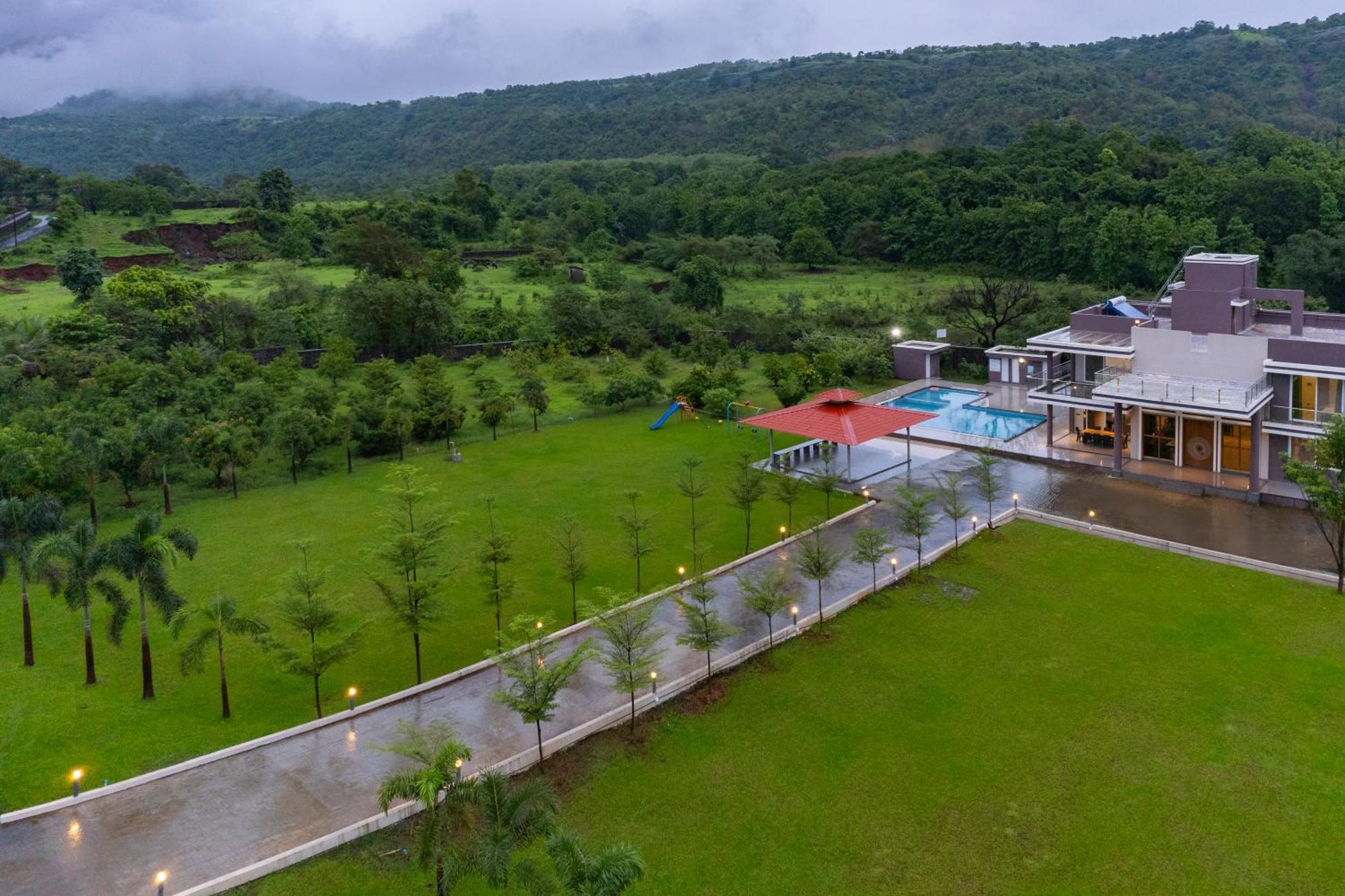 Stayscape Shreeji Farms 4Bhk Карджат Екстер'єр фото